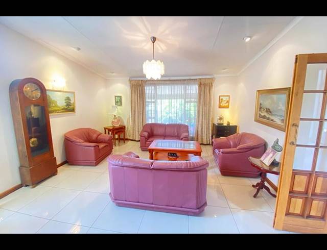 5 BEDROOM HOUSE FOR SALE IN ST ANDREWS